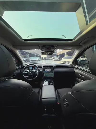 Hyundai Tucson 2023 Platinum Edition - Korean Specs - Like New-8