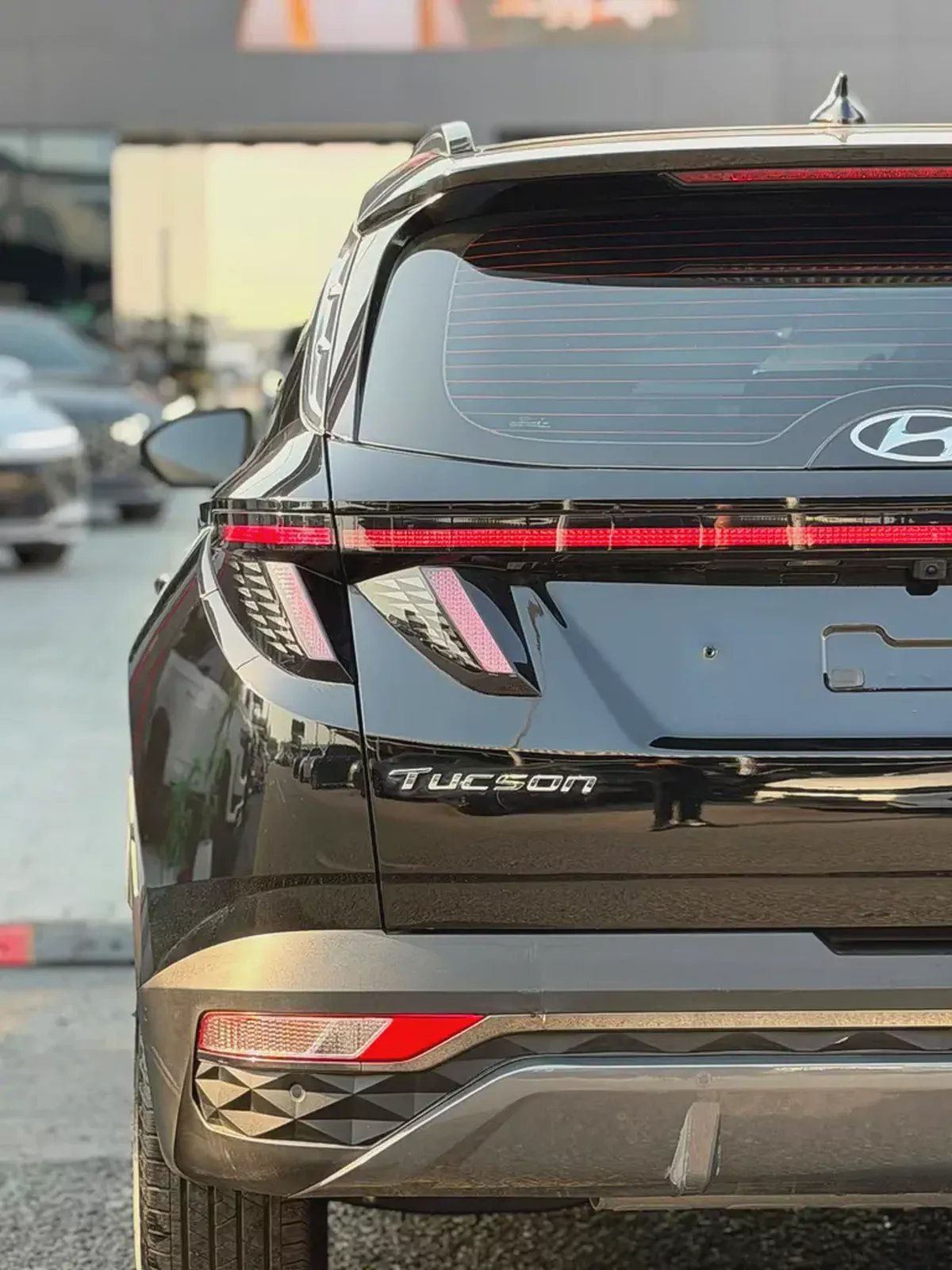 Hyundai Tucson 2023 Platinum Edition - Korean Specs - Like New-7-7