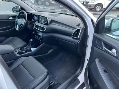 Hyundai Tucson 2019 Hyundai Tucson Full Option 2.4L V4 - AWD 4x4 - Rear Camera - Leather Seat - Panoramic Sunroof-13