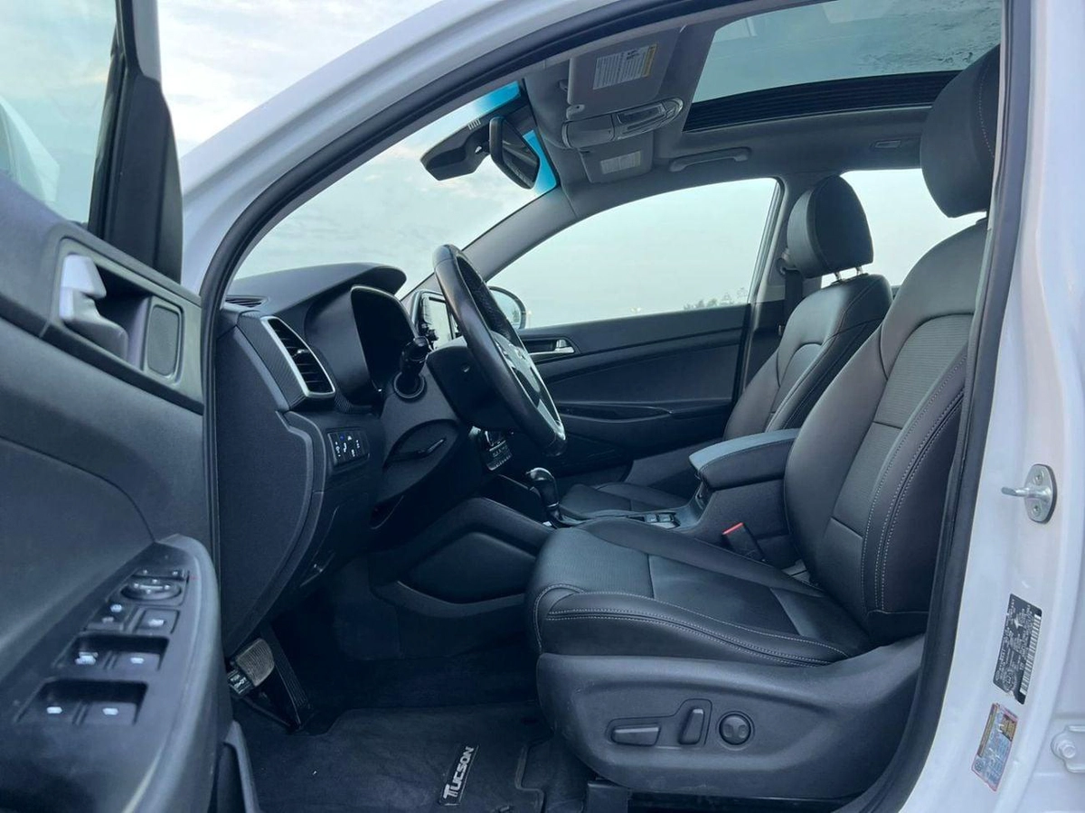 Hyundai Tucson 2019 Hyundai Tucson Full Option 2.4L V4 - AWD 4x4 - Rear Camera - Leather Seat - Panoramic Sunroof-10-0