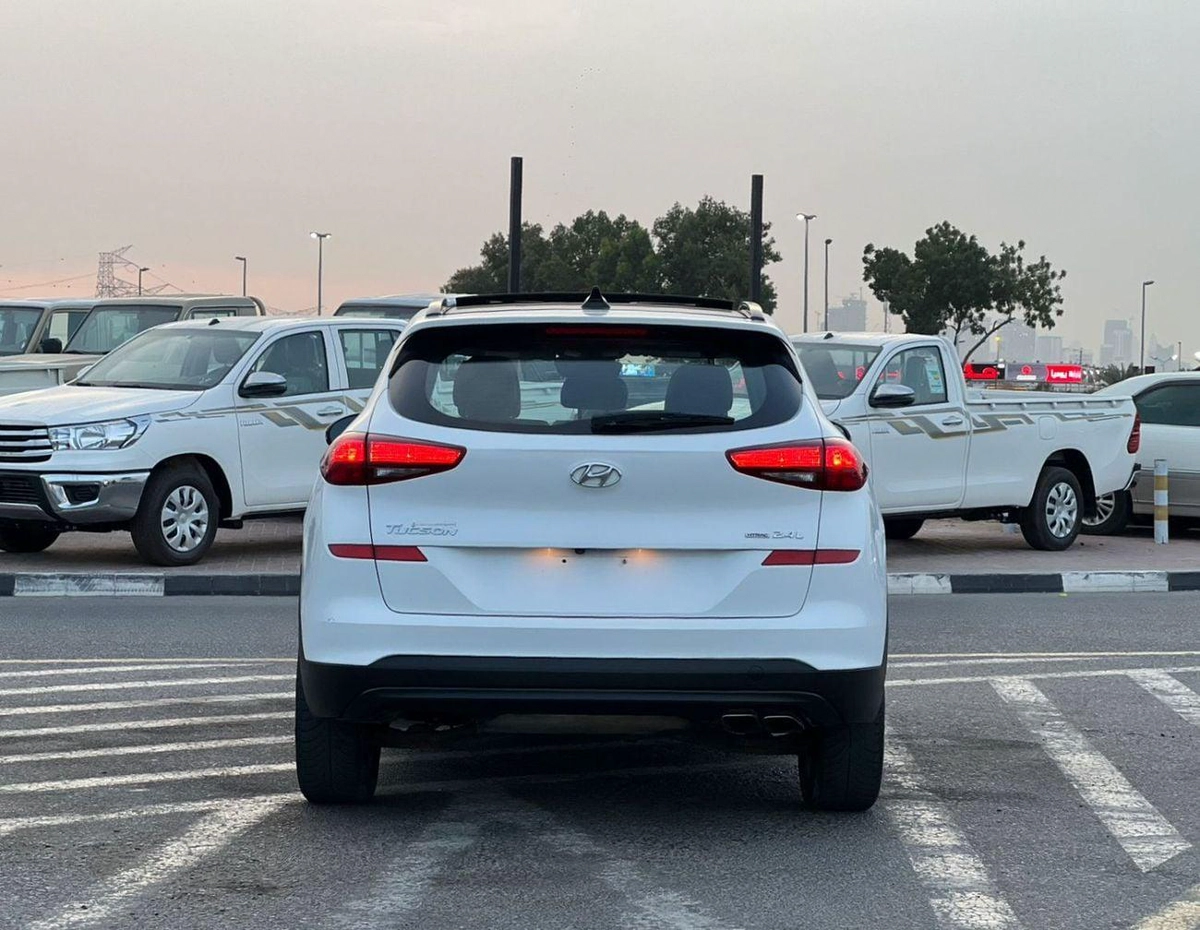 Hyundai Tucson 2019 Hyundai Tucson Full Option 2.4L V4 - AWD 4x4 - Rear Camera - Leather Seat - Panoramic Sunroof-5-0