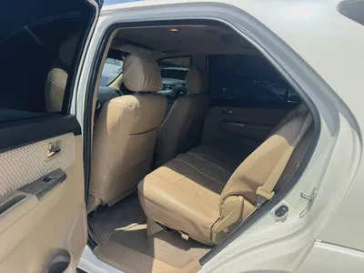 Toyota fortuner 2015 whitecolor GCc calen car-1