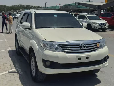 Toyota fortuner 2015 whitecolor GCc calen car-7