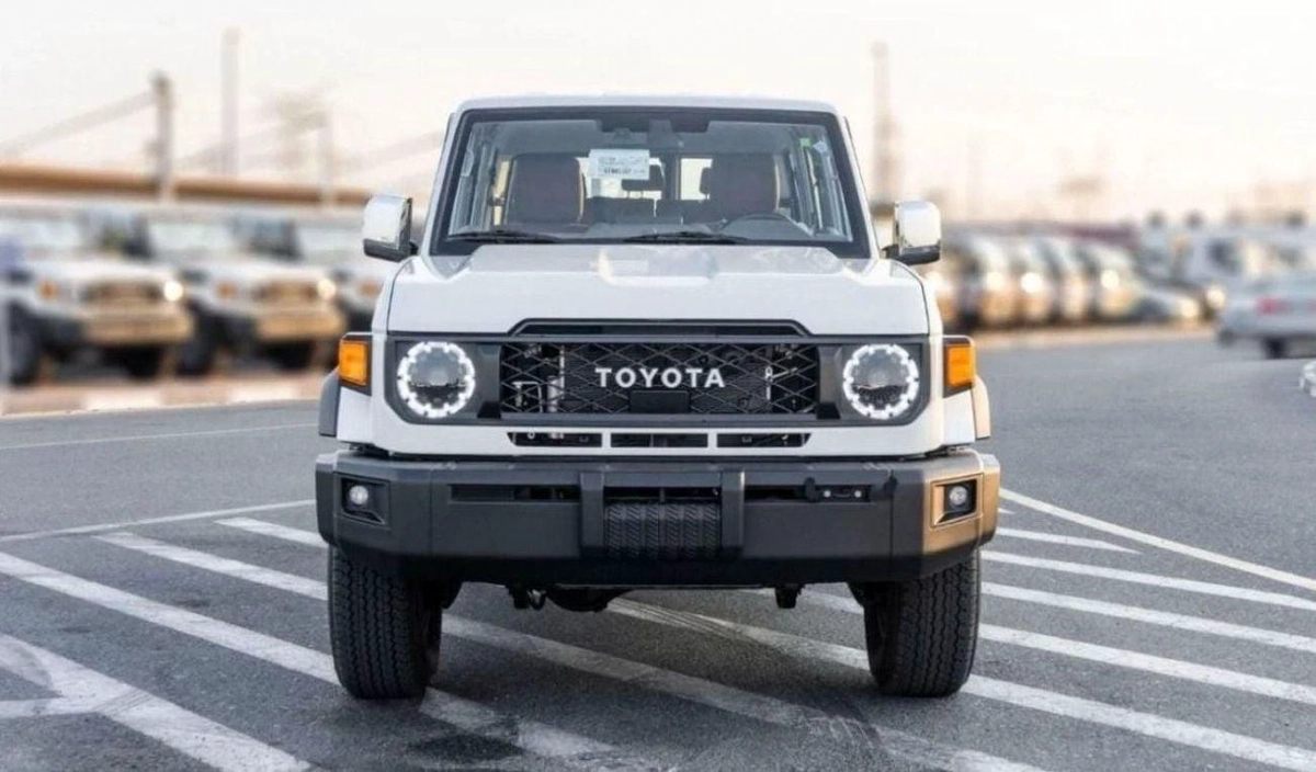 Toyota Land Cruiser 70 Toyota LC76 2.8l Diesel Automatic Full Option 2024-1-0
