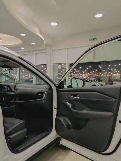 Nissan Rogue Platinum 2025 - Top of the Line - American Specs-12