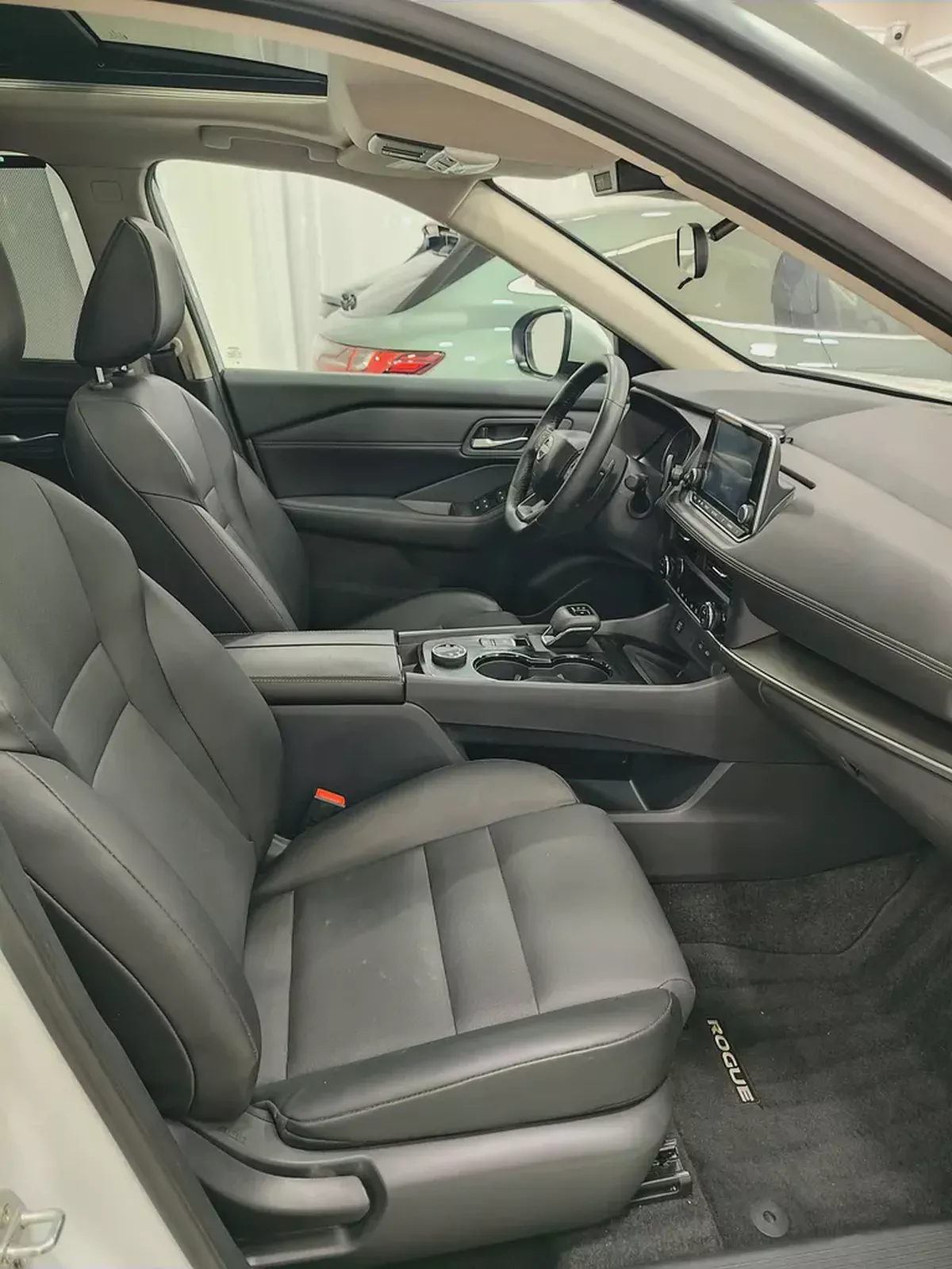 Nissan Rogue Platinum 2025 - Top of the Line - American Specs-13-13