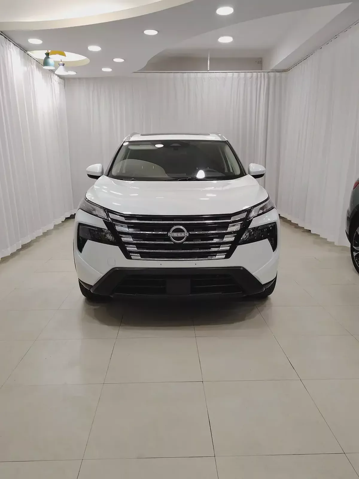 Nissan Rogue Platinum 2025 - Top of the Line - American Specs-1-1