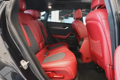 Maserati Levante SQ4 granlusso -2019 -132000KM- GCC Specs-Excellent Condition-18