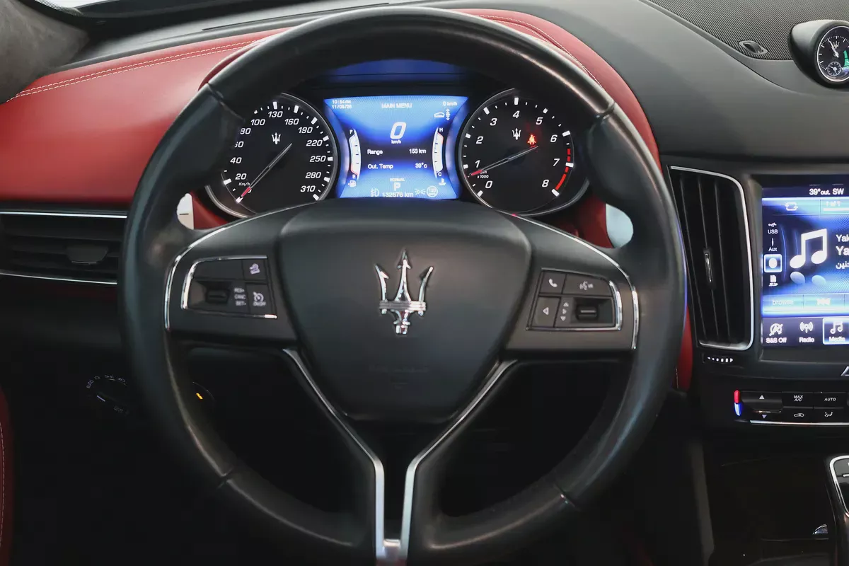 Maserati Levante SQ4 granlusso -2019 -132000KM- GCC Specs-Excellent Condition-11-11