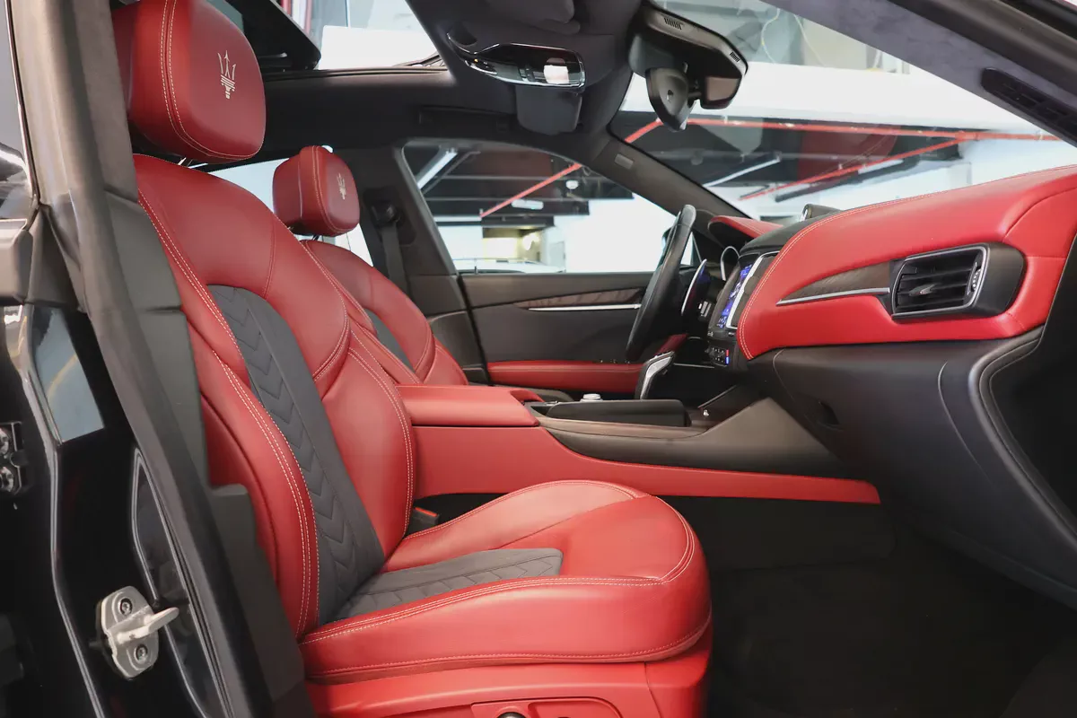 Maserati Levante SQ4 granlusso -2019 -132000KM- GCC Specs-Excellent Condition-14-14