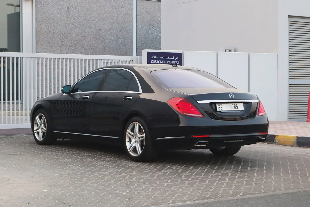 Pristine Mercedes-Benz S 550 - 2015 - Japanese Spec - Low Mileage-14-14