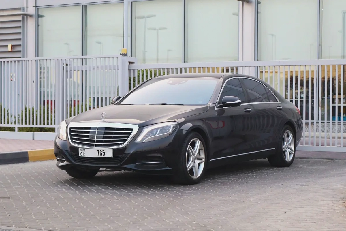 Pristine Mercedes-Benz S 550 - 2015 - Japanese Spec - Low Mileage