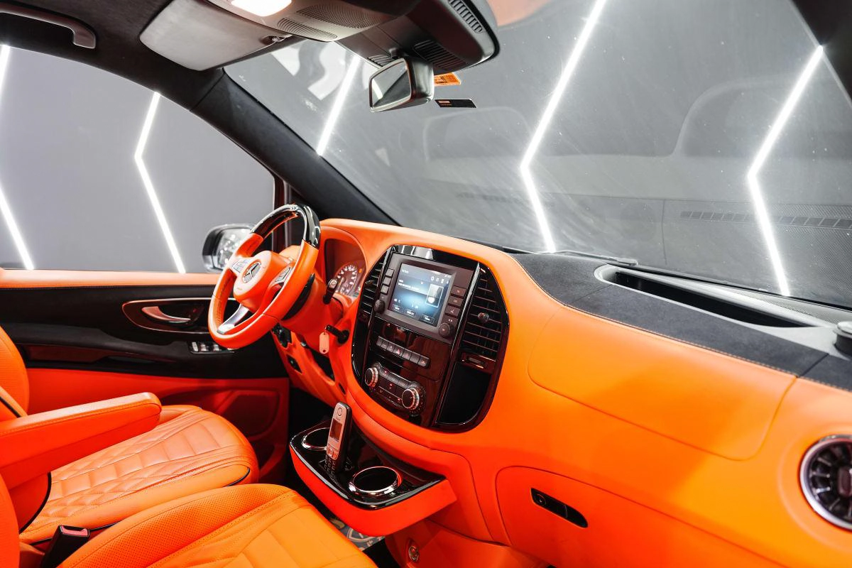 Mercedes-Benz Maybach V250-8-8