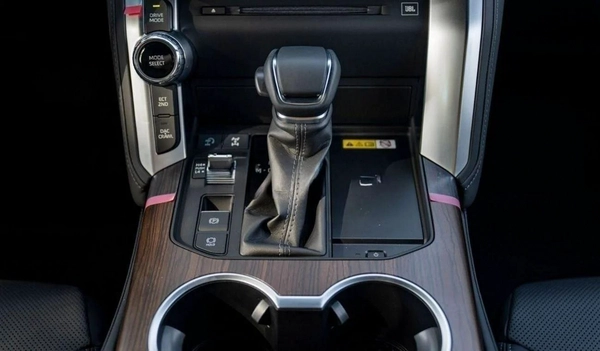 Toyota Land Cruiser LC300 VX 3.3D AT MY2025 – BLACK