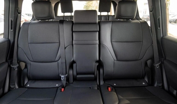 Toyota Land Cruiser LC300 VX 3.3D AT MY2025 – BLACK
