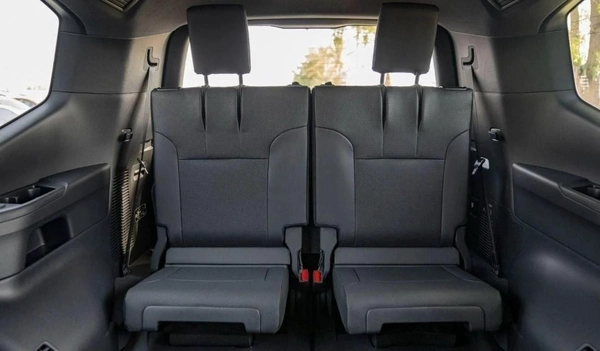 Toyota Land Cruiser LC300 VX 3.3D AT MY2025 – BLACK
