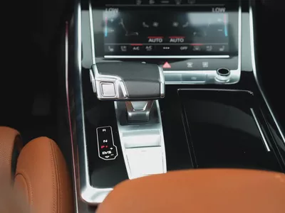 2022 Audi Q8 S line | GCC Specs | | AWD | Luxury SUV-15