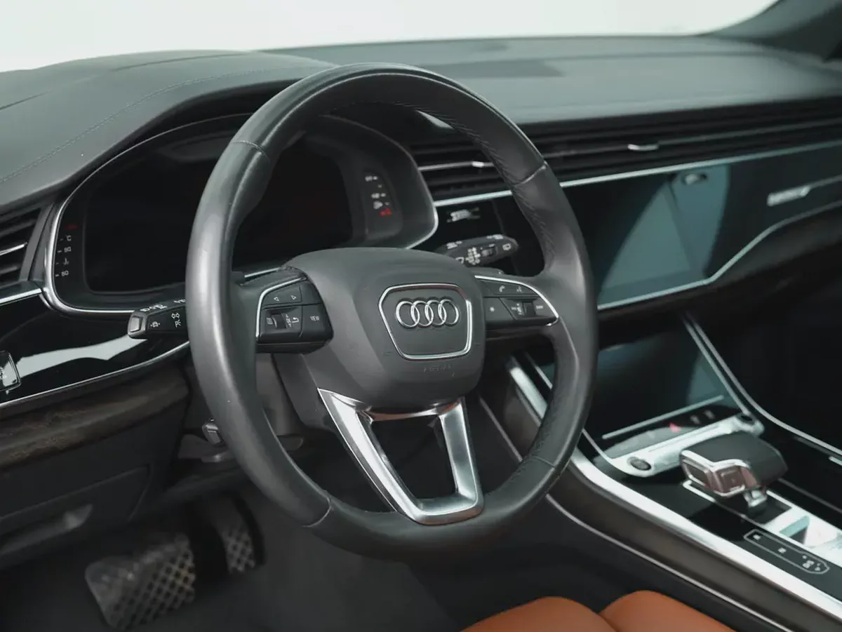 2022 Audi Q8 S line | GCC Specs | | AWD | Luxury SUV-12-12