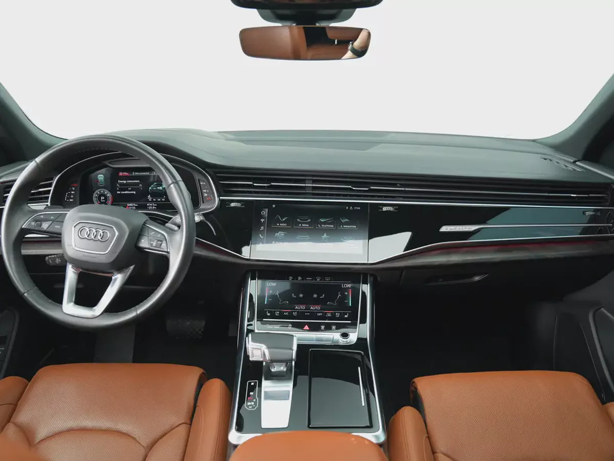 2022 Audi Q8 S line | GCC Specs | | AWD | Luxury SUV-7-7