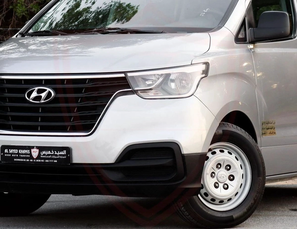 Hyundai H-1 Hyundai H1 | 2.4 L | 2019 | GCC | Accident-Free | In Excellent Condition | 914 P.M