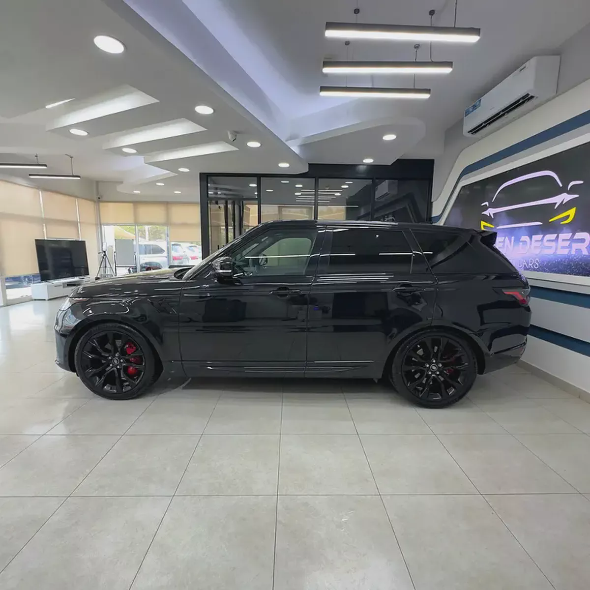 2022 Range Rover Sport HST P400-3-3