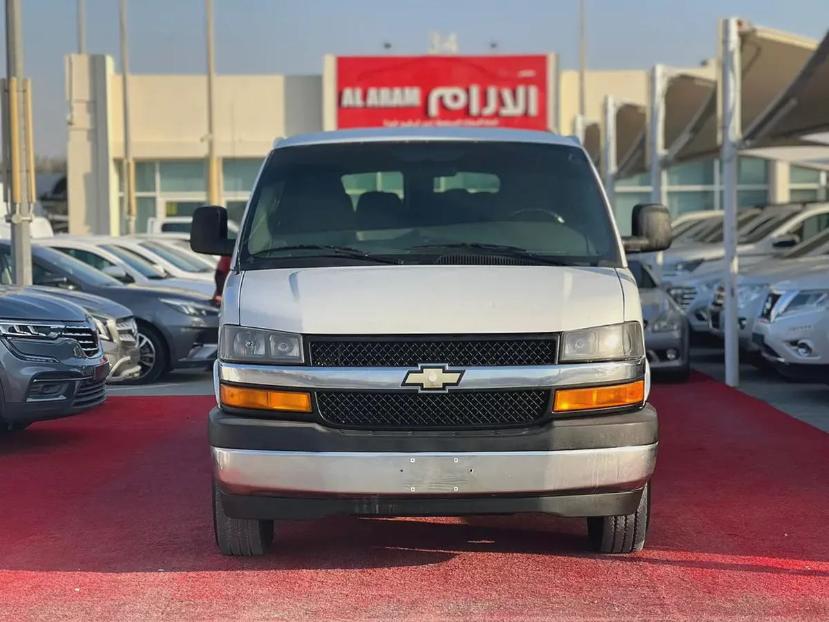 2020 | Chevrolet Express | 15 Seaters | Automatic | Petrol | Ref#990-1-1