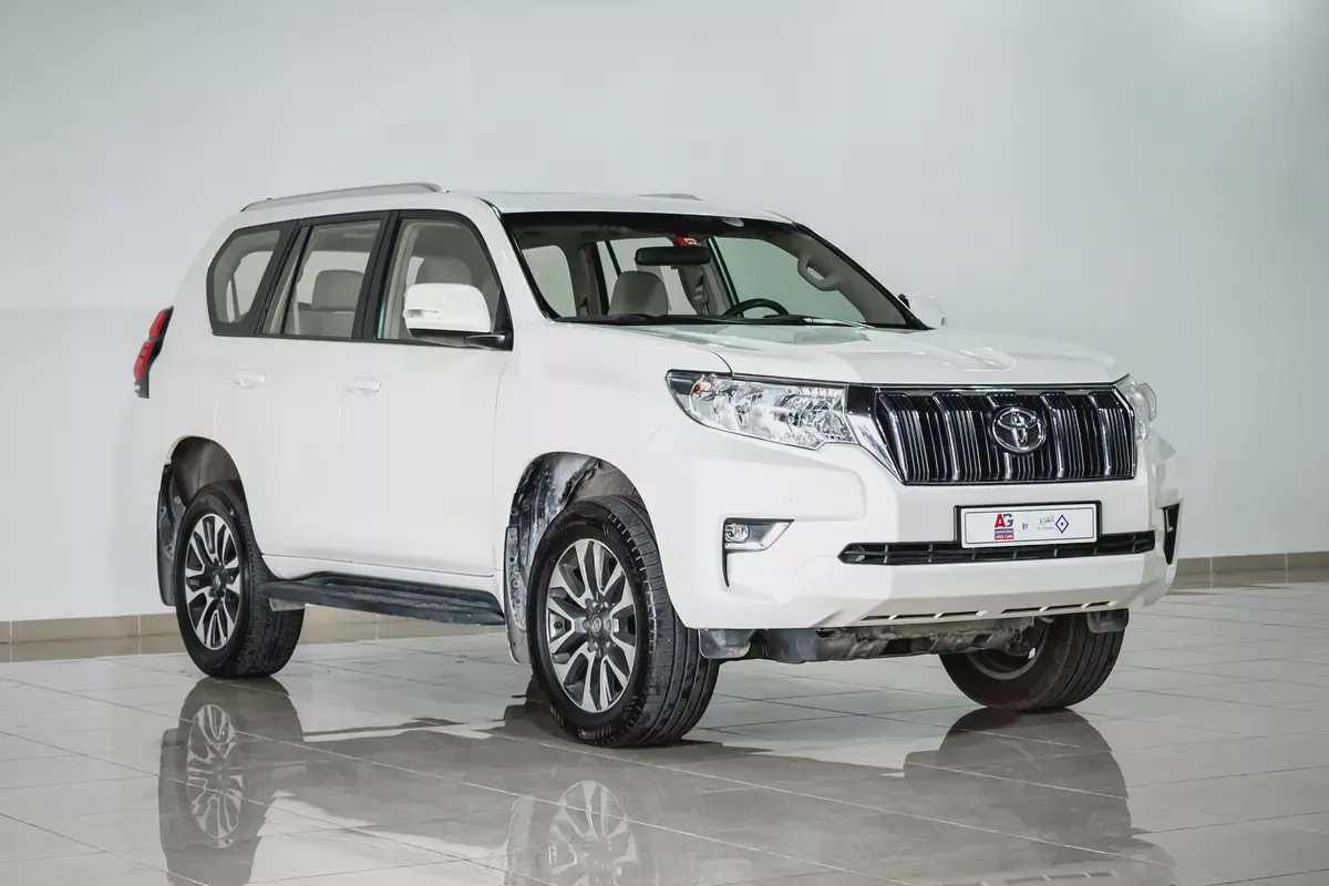 1 YEAR / 20,000 KM WARRANTY | 4.0 GXR | GCC | AED 2498 PM-2-2