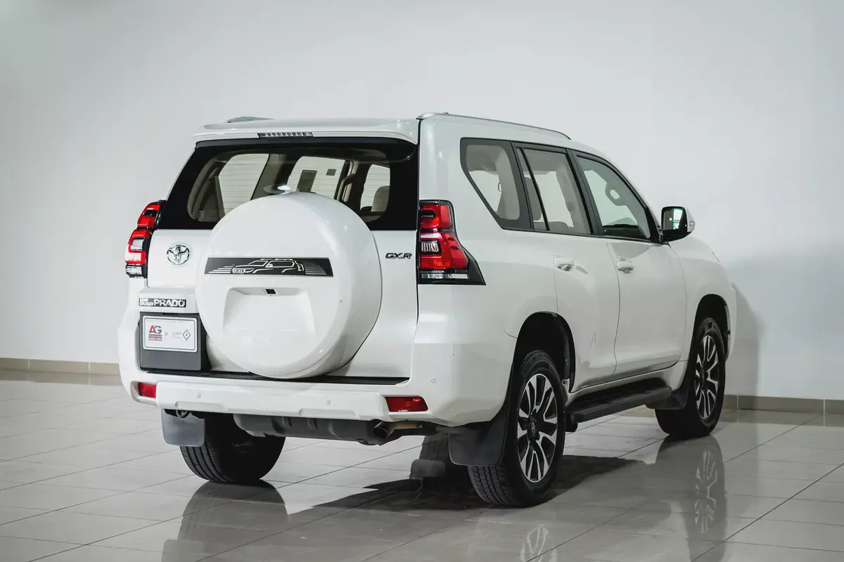 1 YEAR / 20,000 KM WARRANTY | 4.0 GXR | GCC | AED 2498 PM-3-3