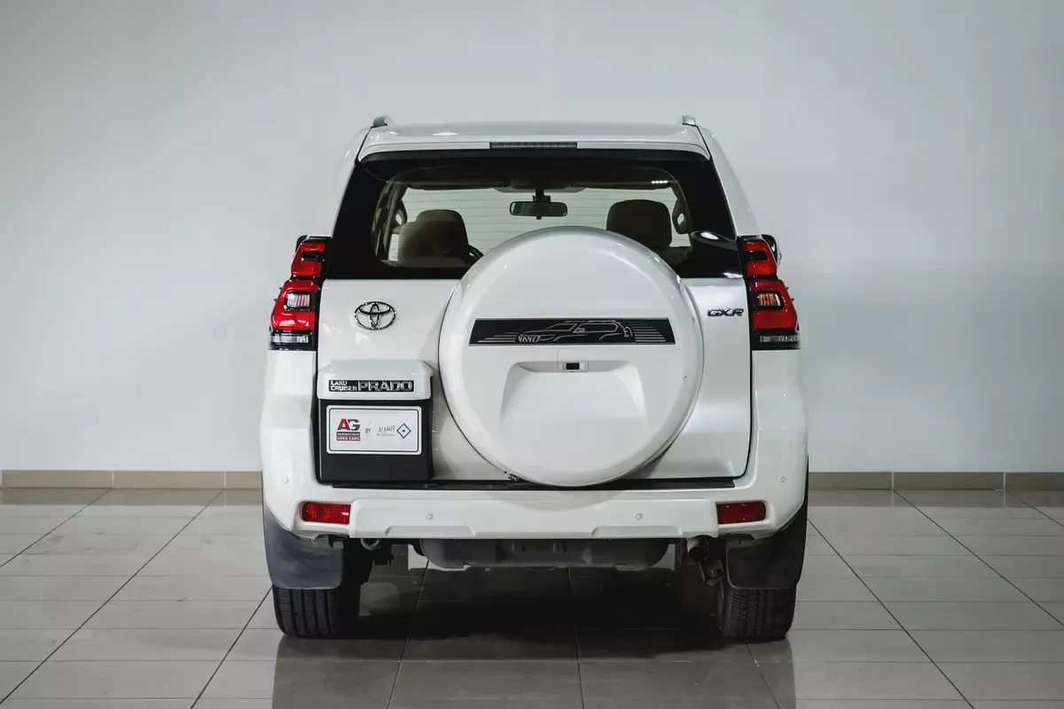 1 YEAR / 20,000 KM WARRANTY | 4.0 GXR | GCC | AED 2498 PM-4-4