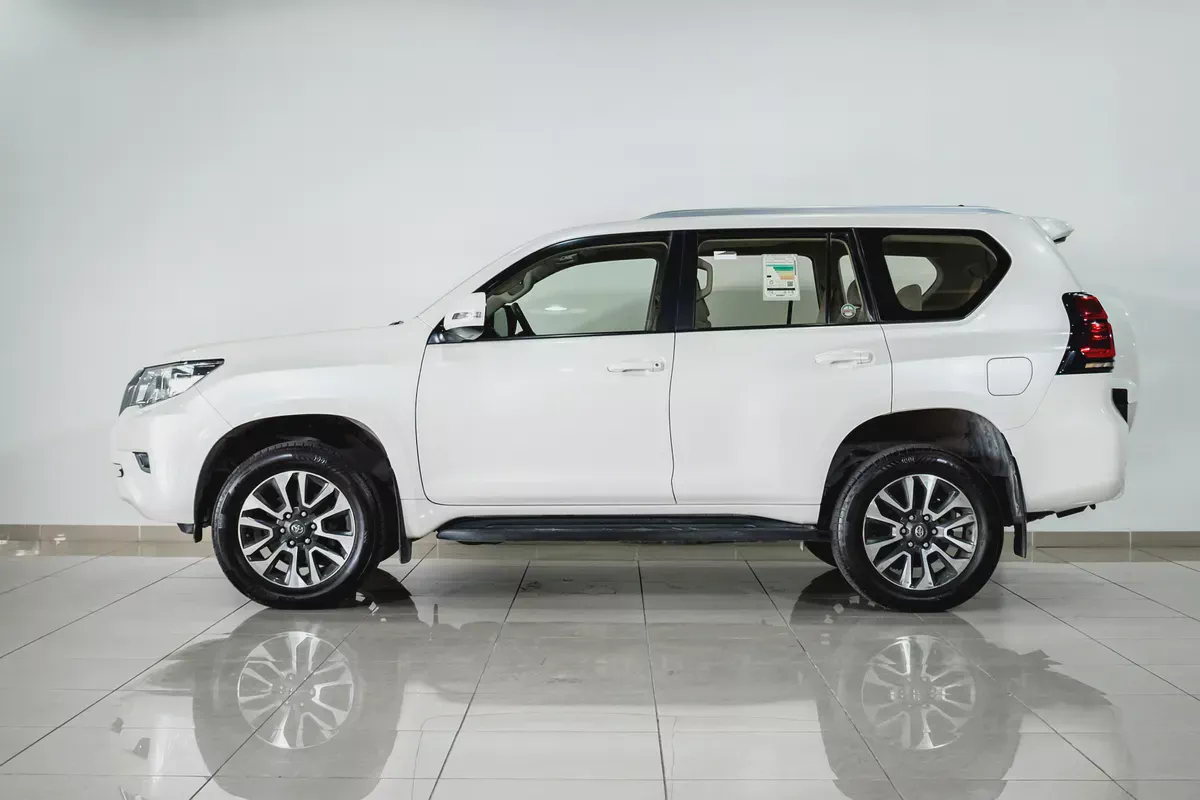 1 YEAR / 20,000 KM WARRANTY | 4.0 GXR | GCC | AED 2498 PM-6-6