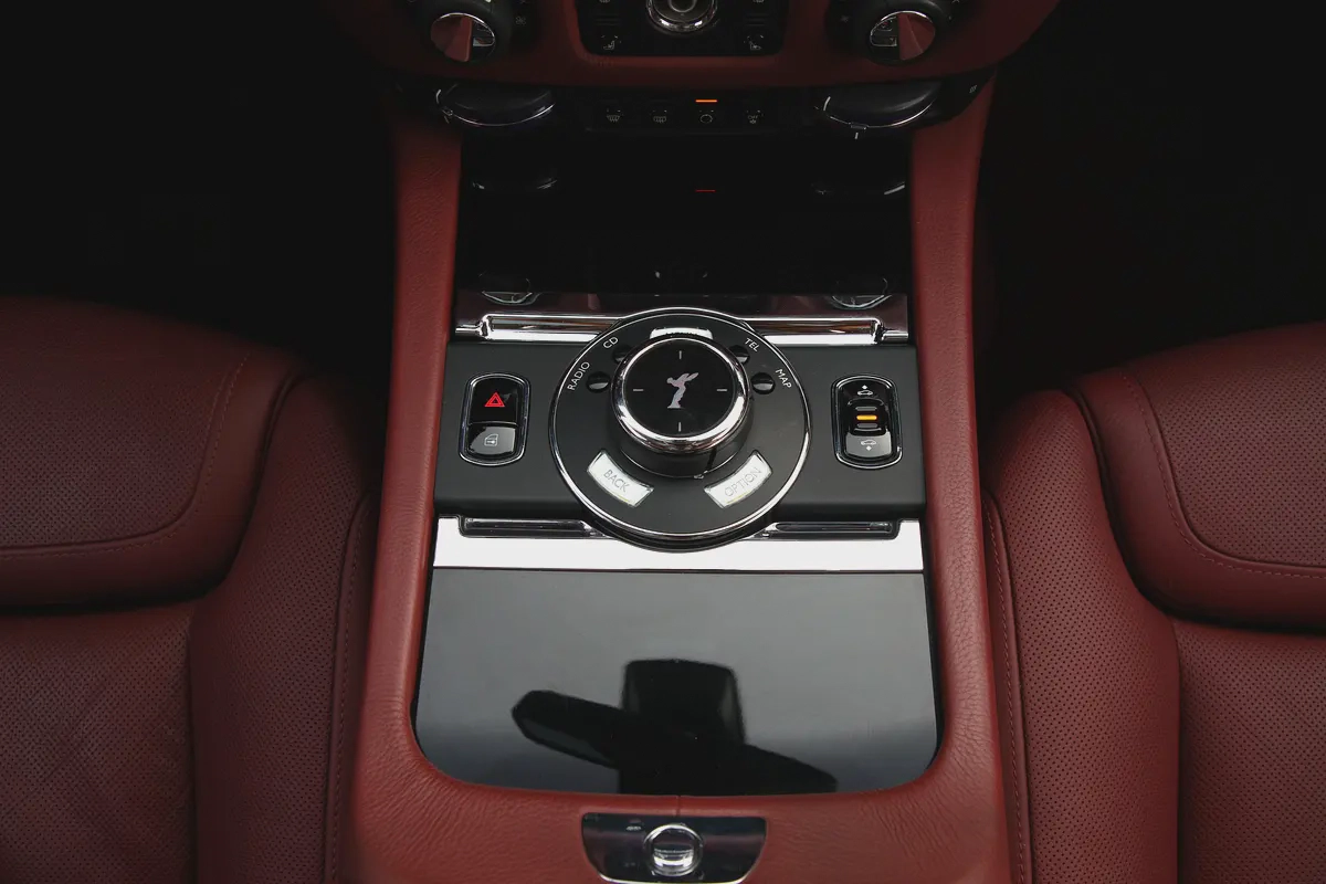 ROLLS ROYCE GHOST - 2016 - GCC - ORIGINAL PAINT - FULLY LOADED-15-15