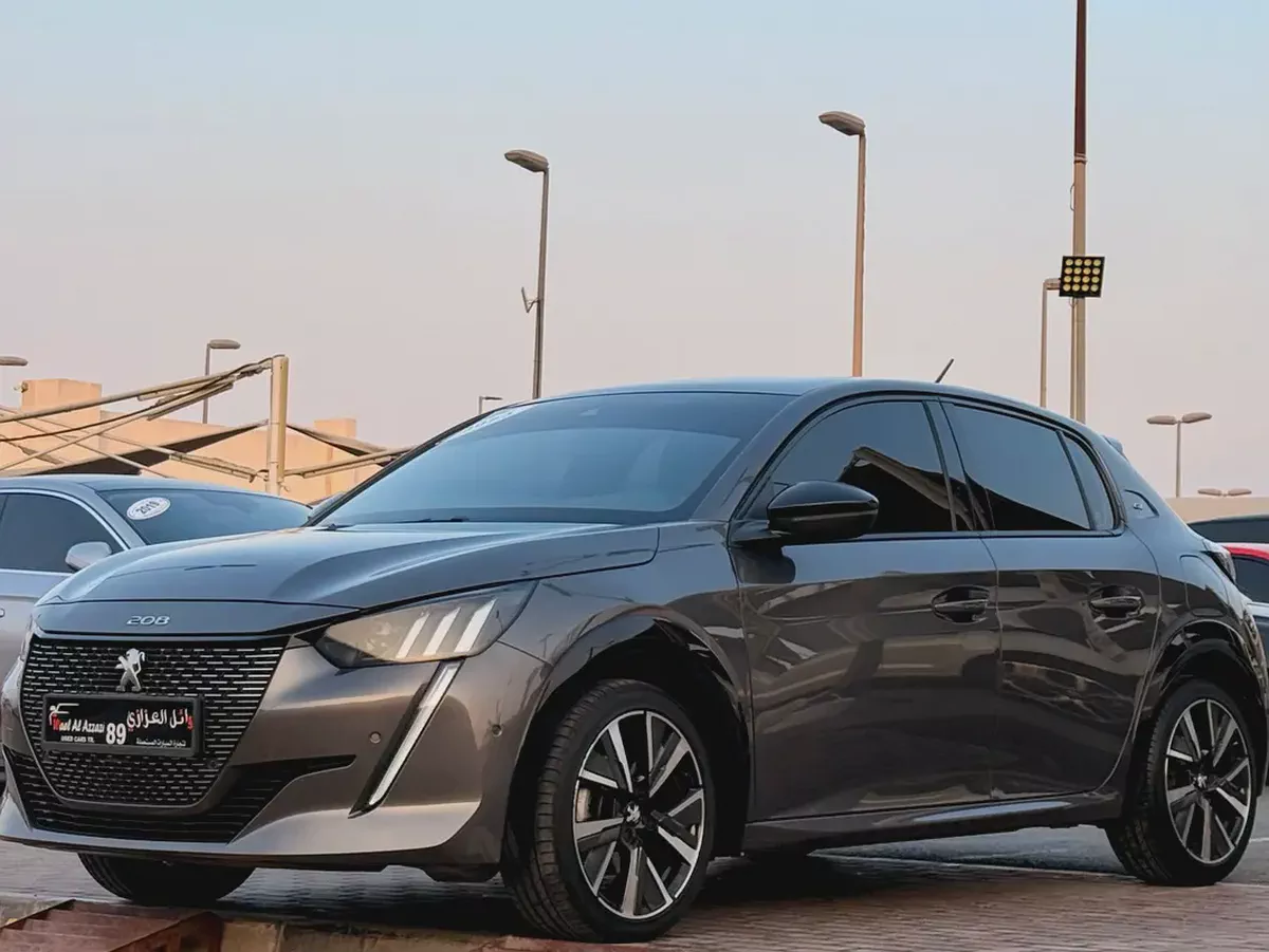 Peugeot 208 GT Line 2023 GCC Specs-2-2