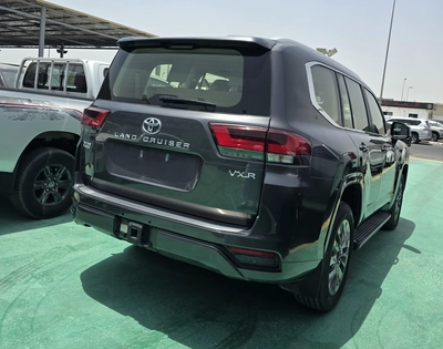 2026 Toyota Land Cruiser LC300 VXR 4.0L Petrol-2