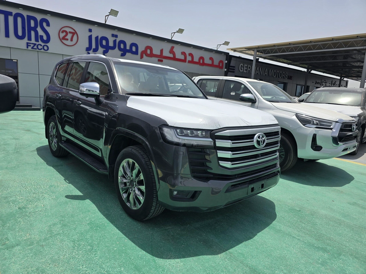2026 Toyota Land Cruiser LC300 VXR 4.0L Petrol-6-6