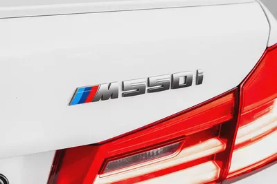 AED 3,172 / 60 months | 0% DP | 2019 BMW 5 Series M550i / Full BMW Service History-15