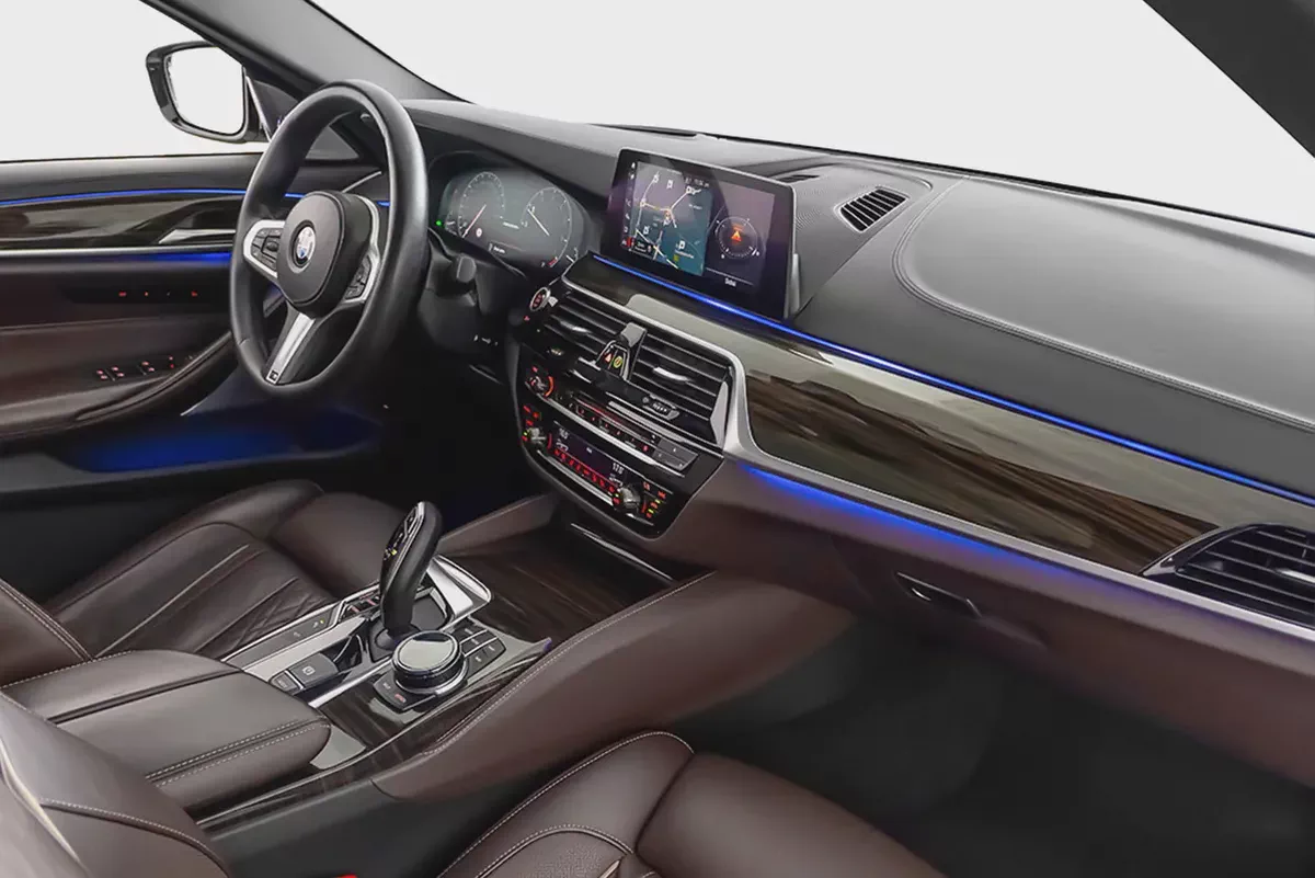 AED 3,172 / 60 months | 0% DP | 2019 BMW 5 Series M550i / Full BMW Service History-11-11