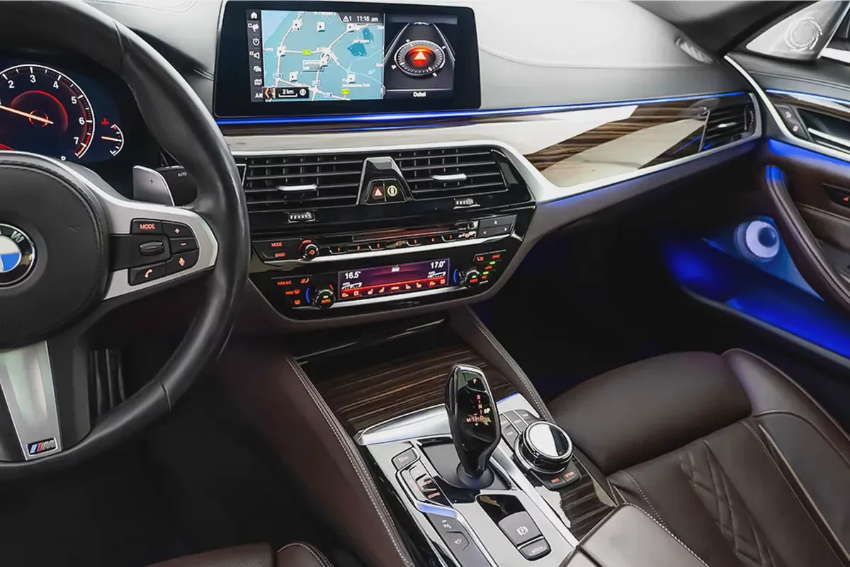 AED 3,172 / 60 months | 0% DP | 2019 BMW 5 Series M550i / Full BMW Service History-8-8