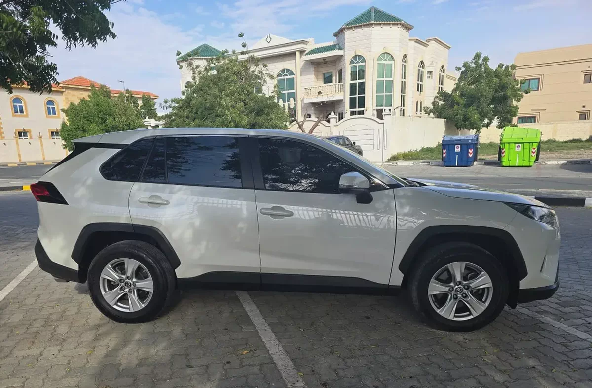 AED 1,800 Monthly - No Down Payment | 2023 Model | GCC Specs | 4-Cyl 2.0L TwinPower Turbo-6-6