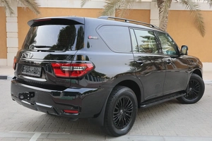 NISSAN Patrol-2024-LE PLATINUM-BLACK EDITION-33000KM-UNDER WARRANTY-GCC SPECS