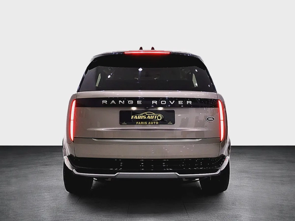 RANGE ROVER V8 LONG WHEEL BASE P530 7 SEATER - FULLY LOADED