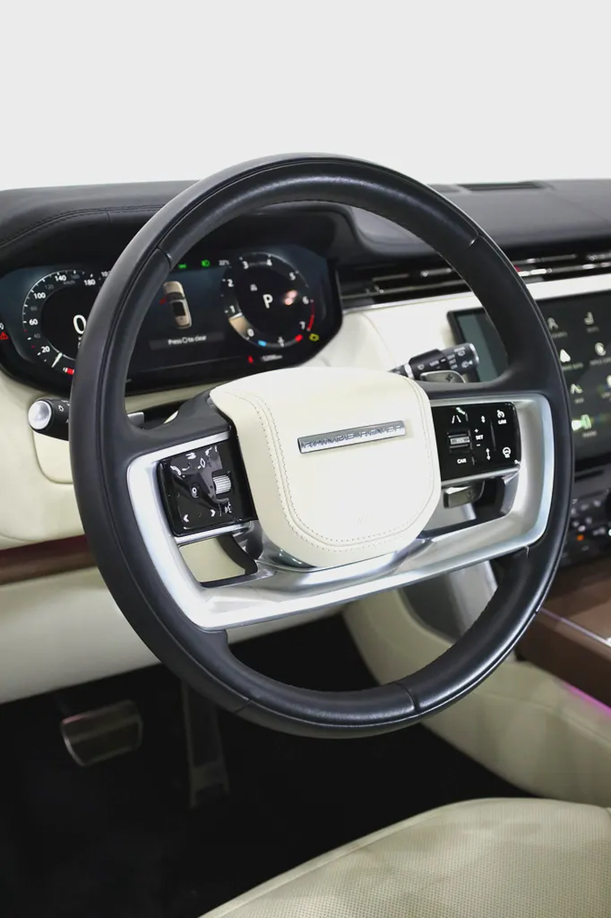 RANGE ROVER V8 LONG WHEEL BASE P530 7 SEATER - FULLY LOADED-17-17