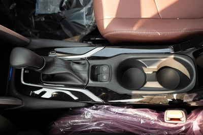 TOYOTA COROLLA CROSS 1.8L FWD 2025 | BRAND NEW | GCC SPECS-14