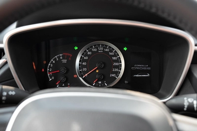 TOYOTA COROLLA CROSS 1.8L FWD 2025 | BRAND NEW | GCC SPECS-15