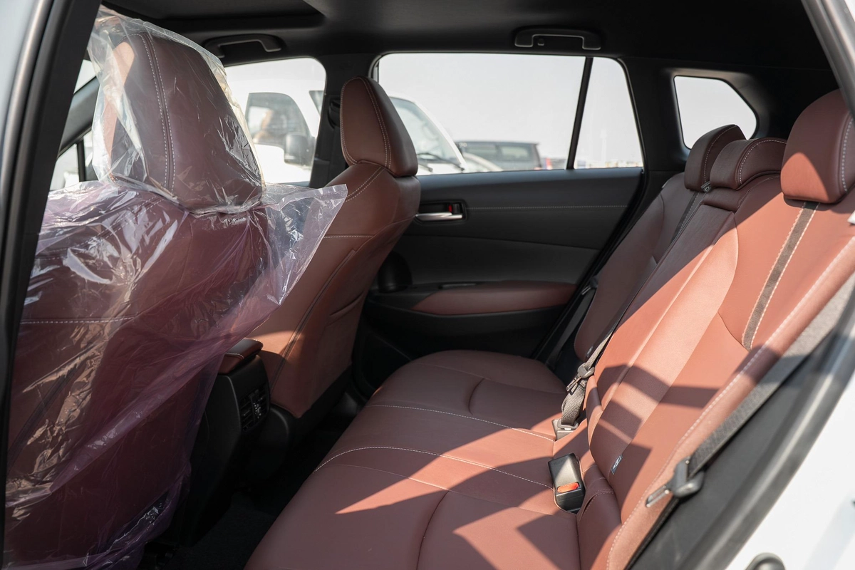 TOYOTA COROLLA CROSS 1.8L FWD 2025 | BRAND NEW | GCC SPECS-23-23