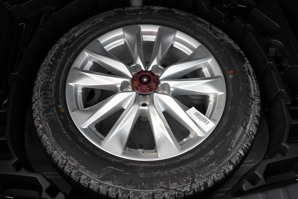 TOYOTA COROLLA CROSS 1.8L FWD 2025 | BRAND NEW | GCC SPECS-18-18