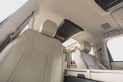 Lexus LM 350h 2024-1