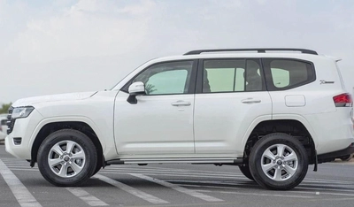 Toyota Land Cruiser LC300 GXR 3.3D AT MY2024 – WHITE-8