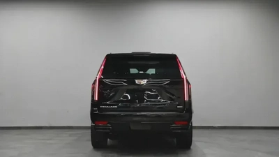Cadillac Escalade-10