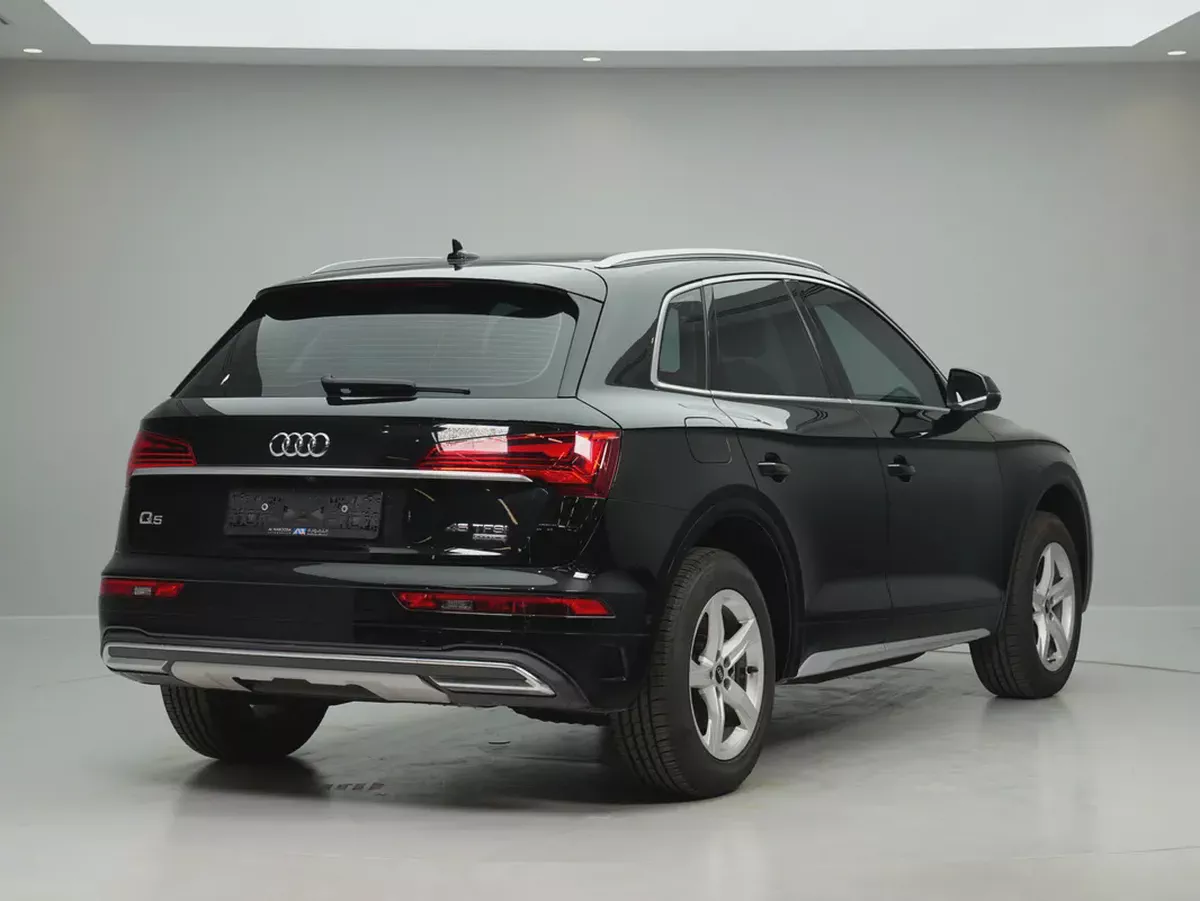 2022 Audi Q5 45 TFSI | GCC Specs | S-line | AWD | Clean Condition-5-5