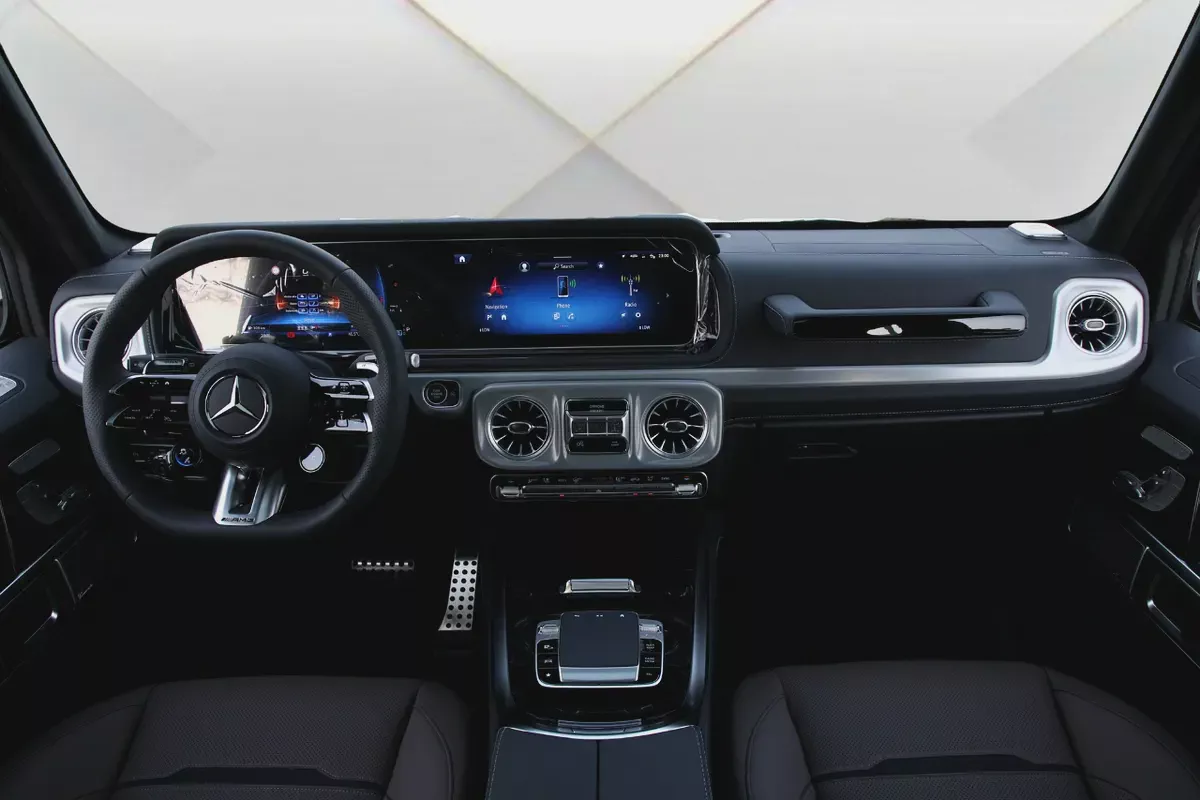 2025 MERCEDES BENZ G63 AMG - LOCAL REGISTRATION-FULLY LOADED  -BRAND NEW-12-12